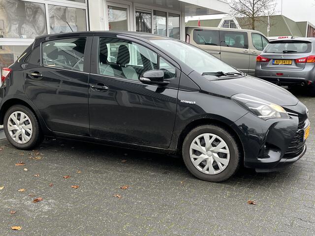 Toyota YARIS 1.5 Hybrid Active Cruise control Climate control Navigatie Bluetooth