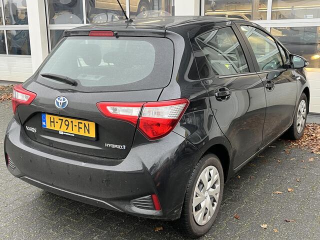 Toyota YARIS 1.5 Hybrid Active Cruise control Climate control Navigatie Bluetooth
