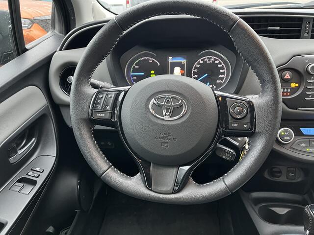 Toyota YARIS 1.5 Hybrid Active Cruise control Climate control Navigatie Bluetooth