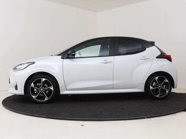 Toyota YARIS 1.5 Hybrid 130 Launch Edition *demo | Stoel en stuurwiel verwarmd | LM velgen | Navigatie | Dodehoek Ass. | Parkeersensoren |