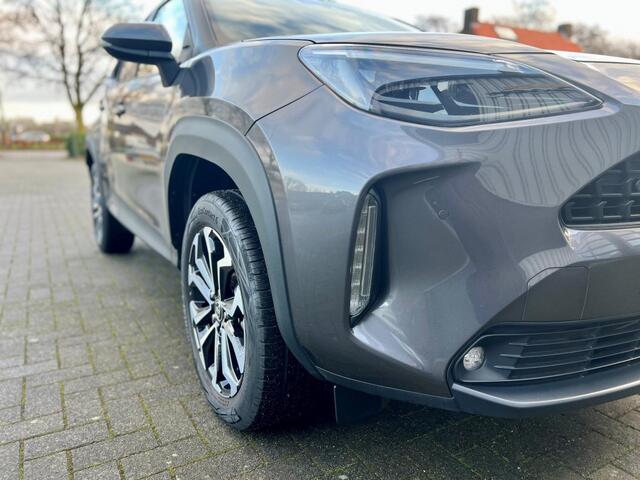 Toyota YARIS 1.5 Hybrid Team D Autom. Clima+Cruise Navi+Camera Stuur+Stoe