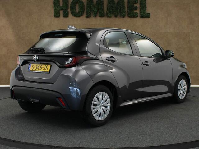 Toyota YARIS 1.5 VVT-i Active - AIRCO - BLUETOOTH - ADAPTIEVE CRUISE CONTROL - 6 VERSNELLINGEN - ACHTERUITRIJCAMERA - LEDEREN STUUR - LICHT/ REGENSENSOR - ELEKTRISCHE RAMEN VOOR - DAB RADIO