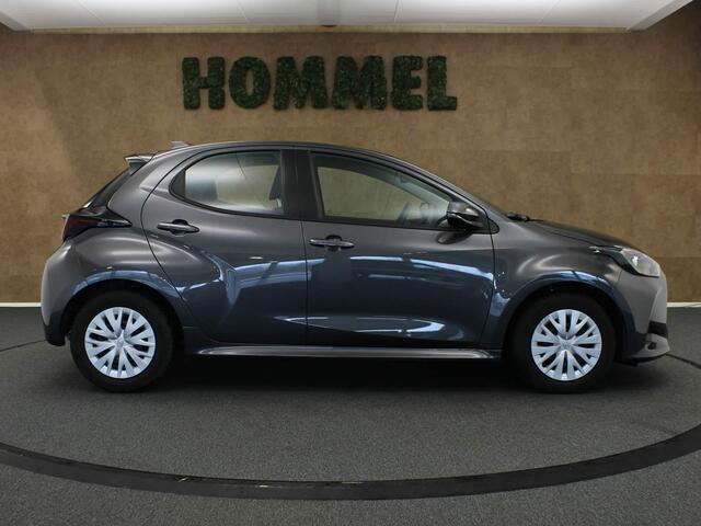 Toyota YARIS 1.5 VVT-i Active - AIRCO - BLUETOOTH - ADAPTIEVE CRUISE CONTROL - 6 VERSNELLINGEN - ACHTERUITRIJCAMERA - LEDEREN STUUR - LICHT/ REGENSENSOR - ELEKTRISCHE RAMEN VOOR - DAB RADIO