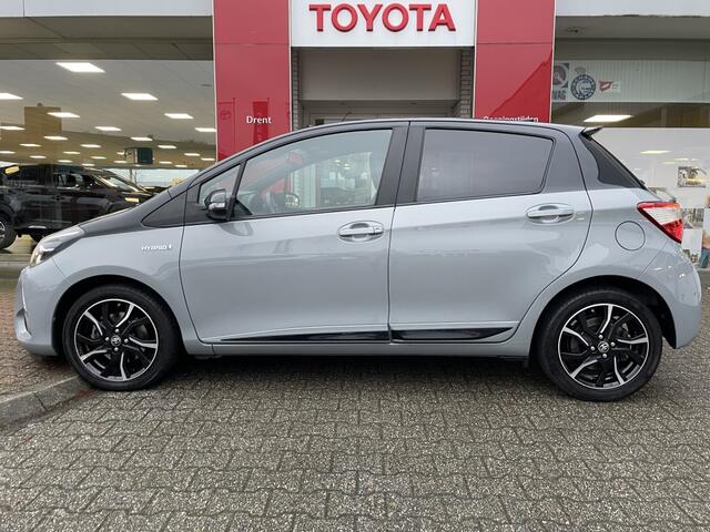 Toyota YARIS 1.5 Hybrid Bi-Tone Plus | Panoramadak | Navi | Achteruitrijcamer