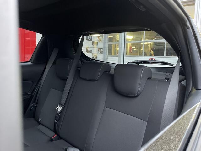 Toyota YARIS 1.5 Hybrid Bi-Tone Plus | Panoramadak | Navi | Achteruitrijcamer