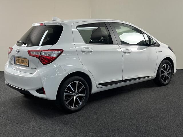 Toyota YARIS 1.5 HEV Hybrid CVT Limited Edition Navi / Camera / Stoelverw. / Apple-Android / LM Velgen