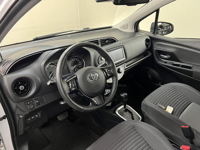 Toyota YARIS 1.5 HEV Hybrid CVT Limited Edition Navi / Camera / Stoelverw. / Apple-Android / LM Velgen