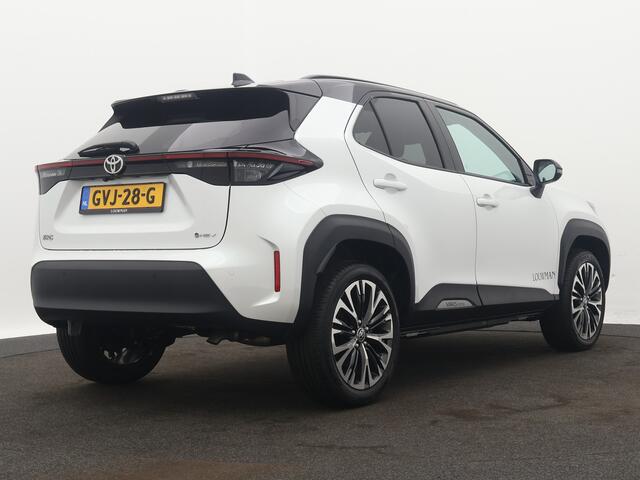 Toyota YARIS Cross 1.5 Hybrid 130 Executive | Premium Pack | JBL | Parkeersensoren | LM velgen | Stoelverwarming | Draadloze telefoonlader |