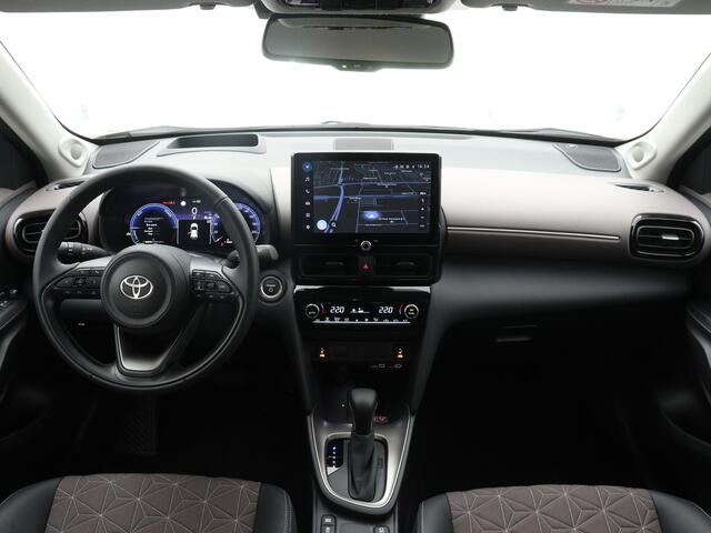 Toyota YARIS Cross 1.5 Hybrid 130 Executive | Premium Pack | JBL | Parkeersensoren | LM velgen | Stoelverwarming | Draadloze telefoonlader |