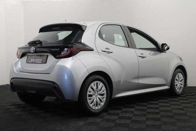 Toyota YARIS 1.5 Hybrid Active |Camera|Navi|ACC|