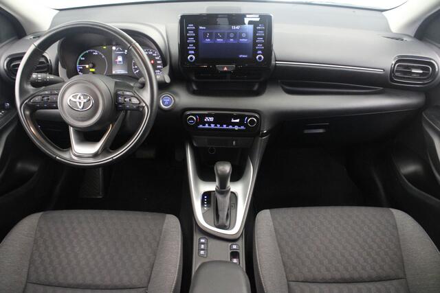 Toyota YARIS 1.5 Hybrid Active |Camera|Navi|ACC|