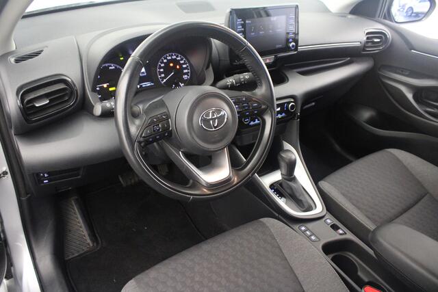 Toyota YARIS 1.5 Hybrid Active |Camera|Navi|ACC|