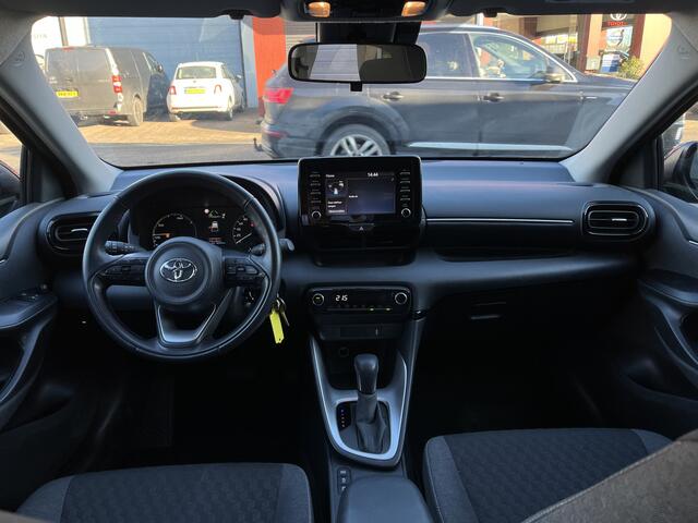 Toyota YARIS 1.5 Hybrid Active | Carplay | Climate | DAB | ACC
