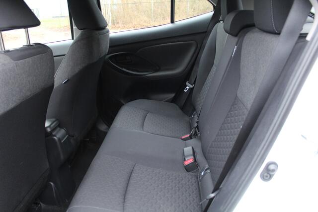 Toyota YARIS Cross 1.5 Hybrid Active | Rijklaar | Parelmoerlak | Apple/Android | Clima | Adaptive cruise | Camera