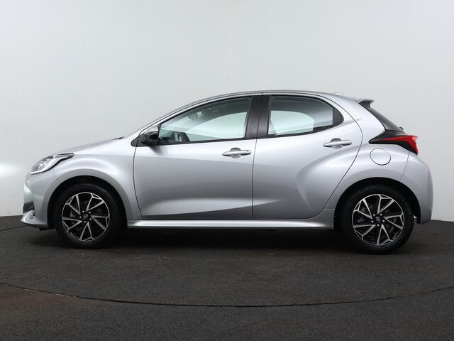 Toyota YARIS 1.5 Hybrid Dynamic | Adaptive Cruise Control | Camera | Apple Carplay/Android Auto | LED | Climate Control |