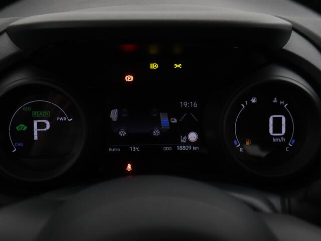 Toyota YARIS 1.5 Hybrid Dynamic | Adaptive Cruise Control | Camera | Apple Carplay/Android Auto | LED | Climate Control |