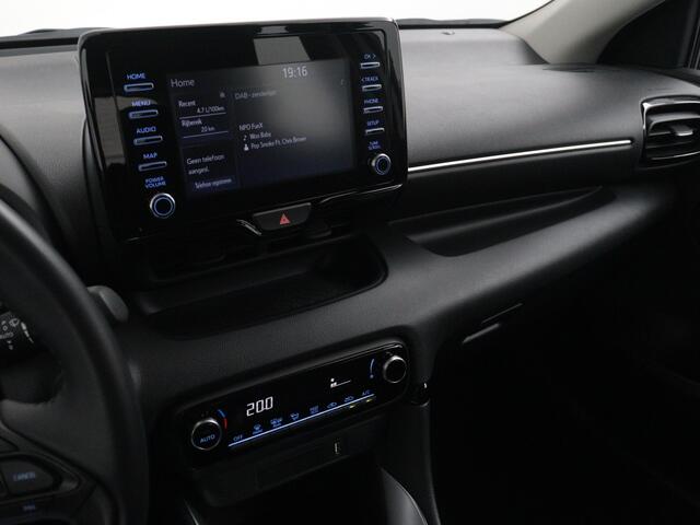 Toyota YARIS 1.5 Hybrid Dynamic | Adaptive Cruise Control | Camera | Apple Carplay/Android Auto | LED | Climate Control |