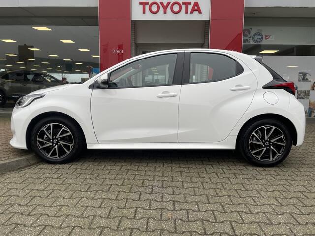 Toyota YARIS 1.5 Hybrid 115 Dynamic | stoelverwarming | All-Weatherbanden | A