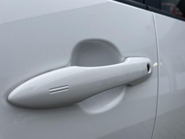 Toyota YARIS 1.5 Hybrid 115 Dynamic | stoelverwarming | All-Weatherbanden | A