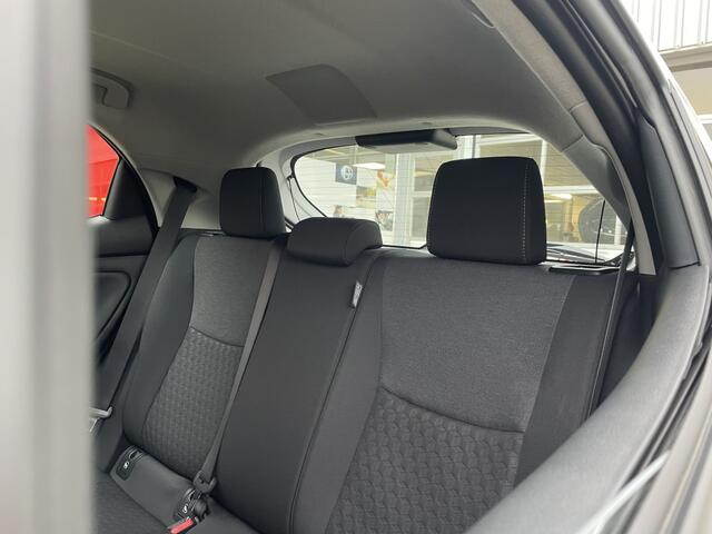 Toyota YARIS 1.5 Hybrid 115 Dynamic | stoelverwarming | All-Weatherbanden | A