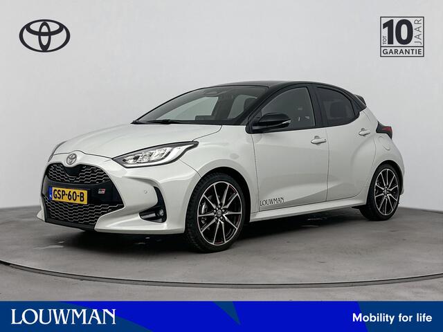 Toyota YARIS 1.5 Hybrid 130 Launch Edition DEMO | Panoramadak | Parkeersensoren | Navigatie | Climate Control | LM velgen | Cruise Control Adaptief | Stoel en stuurwiel verwarmd |