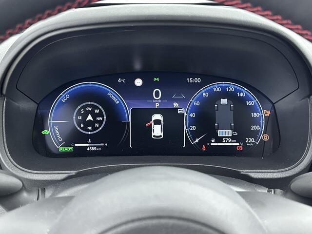 Toyota YARIS 1.5 Hybrid 130 Launch Edition DEMO | Panoramadak | Parkeersensoren | Navigatie | Climate Control | LM velgen | Cruise Control Adaptief | Stoel en stuurwiel verwarmd |