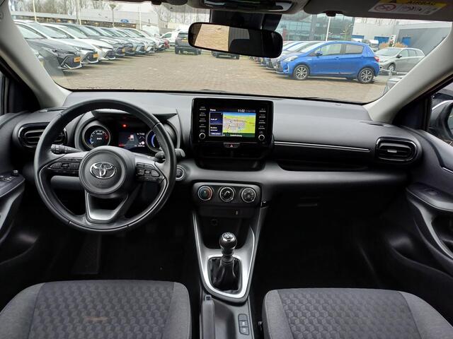 Toyota YARIS 1.5 VVT-i Dynamic | Navigatie | Carplay | Keyless |