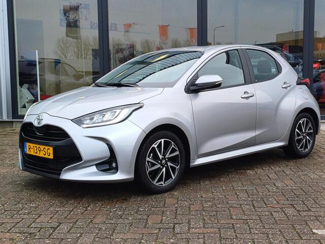 Toyota YARIS 1.5 VVT-i Dynamic | Navigatie | Carplay | Keyless |