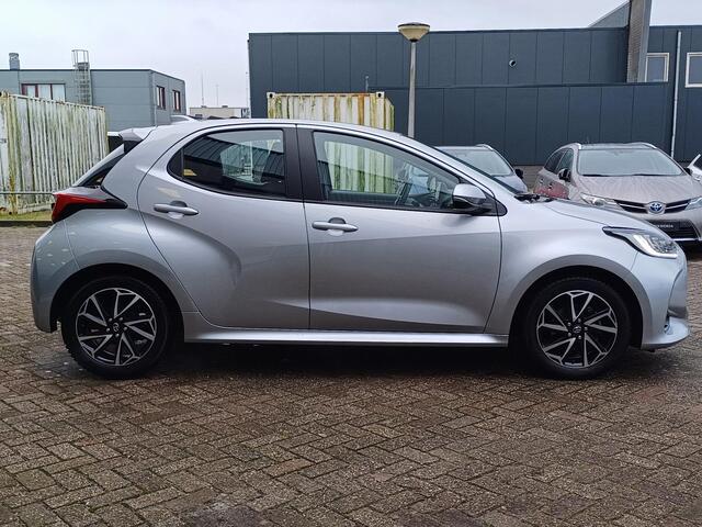 Toyota YARIS 1.5 VVT-i Dynamic | Navigatie | Carplay | Keyless |