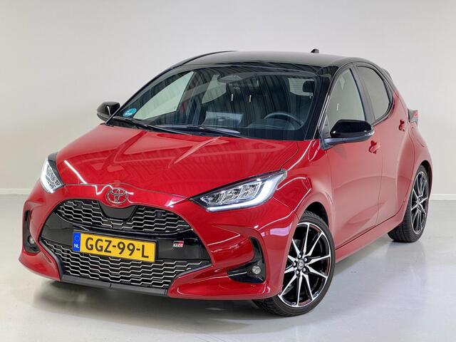 Toyota YARIS 1.5 Hybrid 130 GR Sport | Plus Pack | Afneembare Trekhaak | Panoramadak | Stuur & Stoel verwarming | JBL |