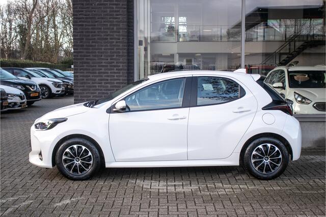 Toyota YARIS 1.5 Hybrid Active - All-in rijklrprs | clima | Apple cp/Android auto