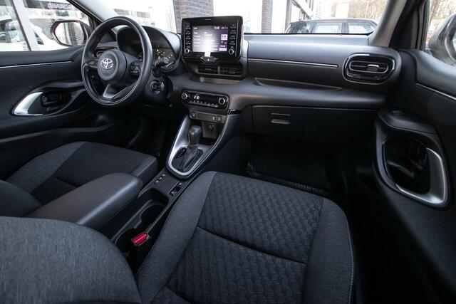 Toyota YARIS 1.5 Hybrid Active - All-in rijklrprs | clima | Apple cp/Android auto