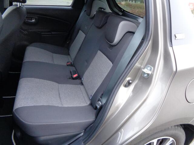 Toyota YARIS 1.5 Hybrid Y20 Stoelverwarming Achteruitrijcamera