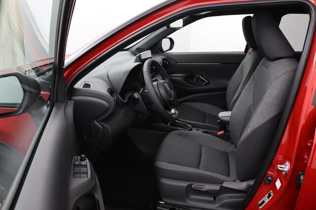 Toyota YARIS Cross 1.5 Hybrid 115 First Edition | Comfort Pakket | Nieuwe Auto | Zeer Compleet | 10 Jaar Garantie |