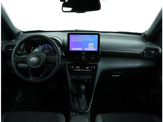 Toyota YARIS Cross 1.5 Hybrid 115 Black Edition | Stoelverwarming | Stuurwielverwarming | Parkeersensoren | Dode Hoek Detectie | Navigatie | Adaptive Cruise Control | Climate Control | All Season banden |