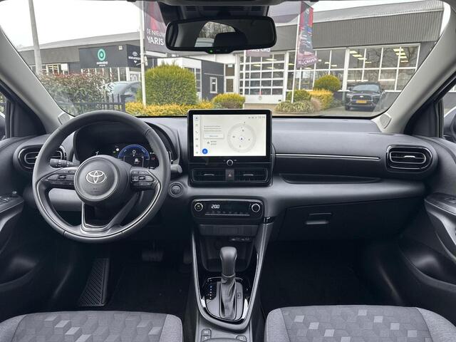Toyota YARIS 1.5 Hybrid 115 First Edition | Platinum Pearl White | Demonstratie auto