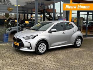 toyota-yaris-1.5-hybrid-active-navi