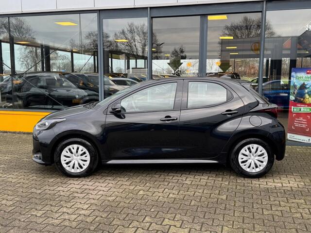 Toyota YARIS 1.5 Hybrid Active Navi/Apple/Android - camera