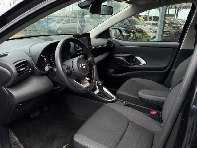 Toyota YARIS 1.5 Hybrid Active Navi/Apple/Android - camera