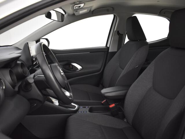 Toyota YARIS 1.5 Hybrid Dynamic | Camera | Apple & Android Carplay