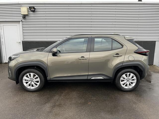 Toyota YARIS Cross 1.5 VVT-I Active Trekhaak, Apple carplay en/of Android auto navigatie, Achteruitrijcamera, Adaptieve cruise control, Climate control, NL-auto, BTW-auto