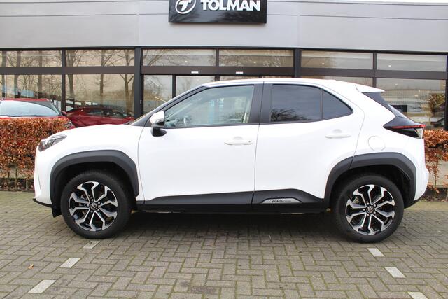 Toyota YARIS Cross 1.5 Hybrid First Edition Plus | Rijklaar | Stoel-/stuurverw. | Navi | Apple/Android | LED | Keyless | Parkeersens. v+a | Dealer onderhouden