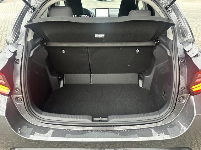 Toyota YARIS 1.5 Hybrid 115 First Edition