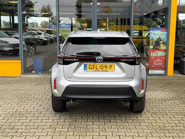Toyota YARIS 1.5 VVT-I Hybrid Team - Navi - Camera - Matrix LED - Apple/And