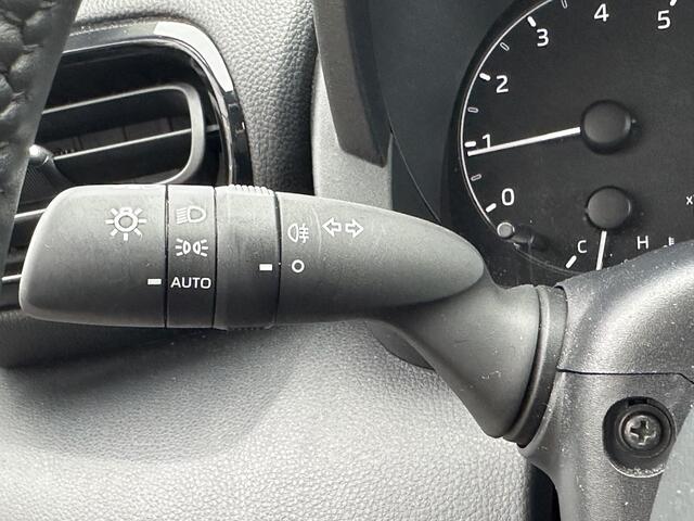 Toyota YARIS 1.5 VVT-i Active Carplay, NL Auto, slechts 21000km, Garantie tot 2033!