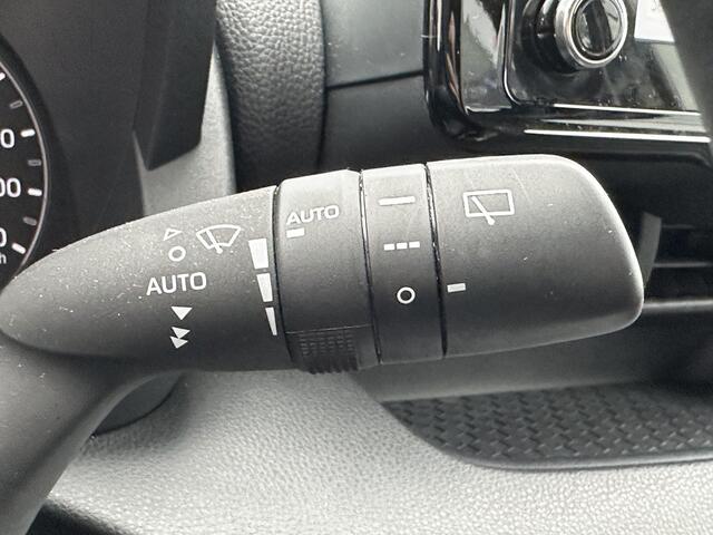 Toyota YARIS 1.5 VVT-i Active Carplay, NL Auto, slechts 21000km, Garantie tot 2033!