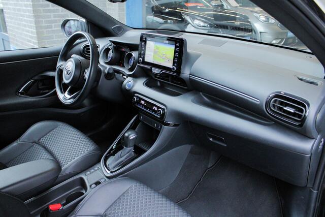 Toyota YARIS 1.5 Hybrid Launch Edition |nieuw onderhoud!|ACC|stoelverwarming|head-up|leder|navi|
