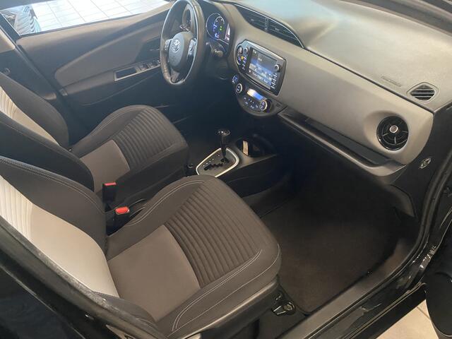 Toyota YARIS 1.5 Hybrid Dynamic Edition