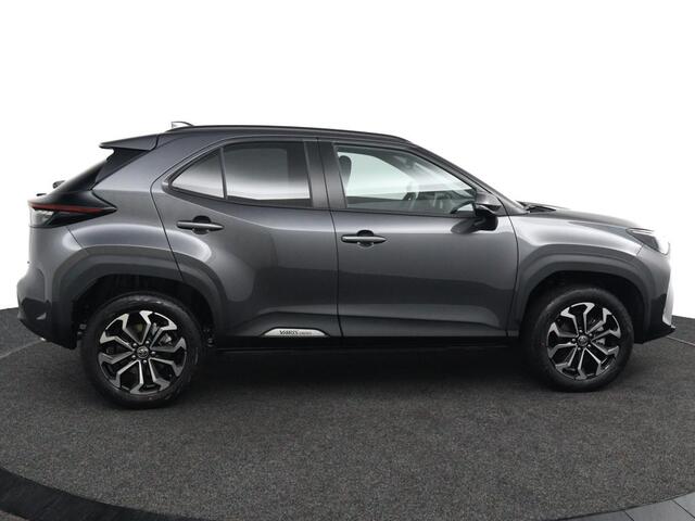 Toyota YARIS Cross 1.5 Hybrid 115 First Edition | Navigatie | Nieuwe Auto | Direct Beschikbaar | Keyless Entry |