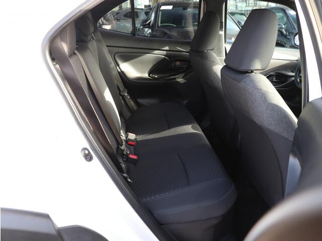 Toyota YARIS 1.5 Hybrid 130 Dynamic I Apple/Android Navi I LED I Camera I Key